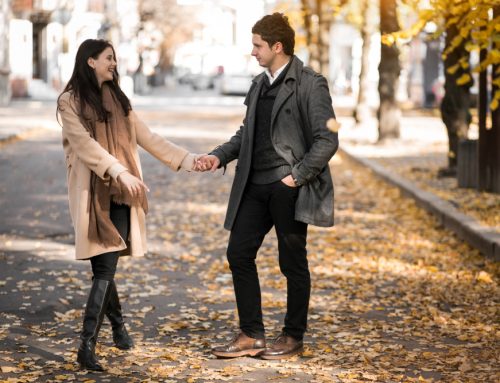 Ghid Complet pentru Încălțămintea de Toamnă și Îmbrăcămintea de Damă: Cele Mai Bune Combinații de Stiluri și Culori