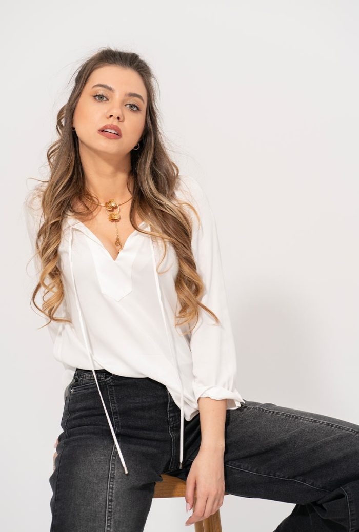 Bluza albă Elia Hermosa – croi lejer, stil boem, 100% vâscoză, inspirată din iile tradiționale - imagine 3