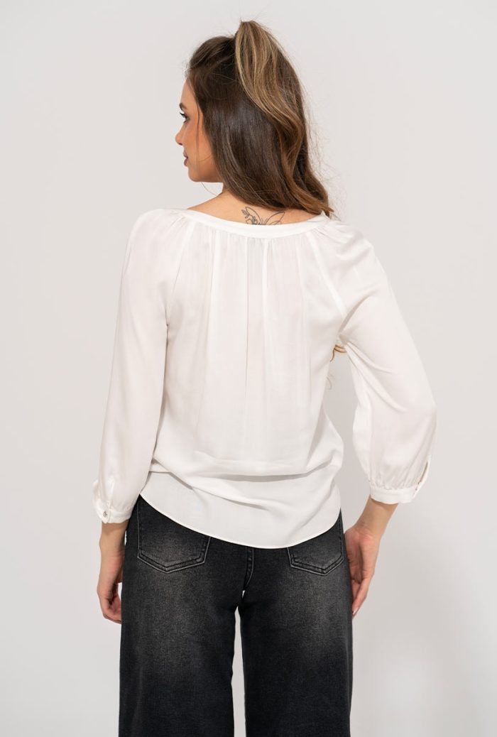 Bluza albă Elia Hermosa – croi lejer, stil boem, 100% vâscoză, inspirată din iile tradiționale - imagine 6